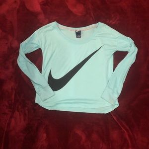 - - - Long sleeved Teal Nike Top